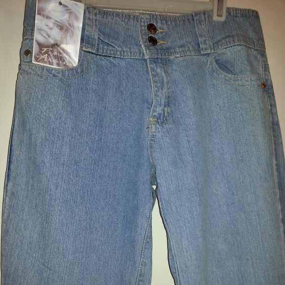 NWT Pamela Anderson original Trademark Denim Jean Authentic SEND YOUR BEST OFFER - Picture 5 of 7